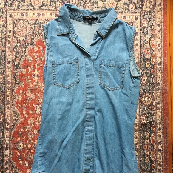 Sleeveless denim top - Picture 1 of 7